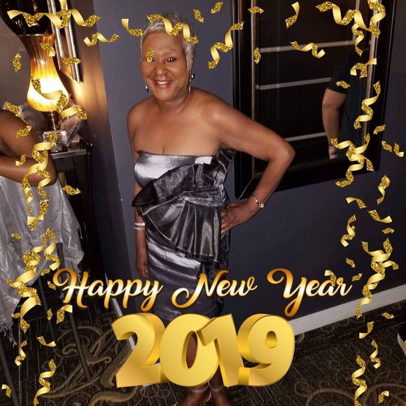 Meet your Posher, Vicki - Picture 1 of 1